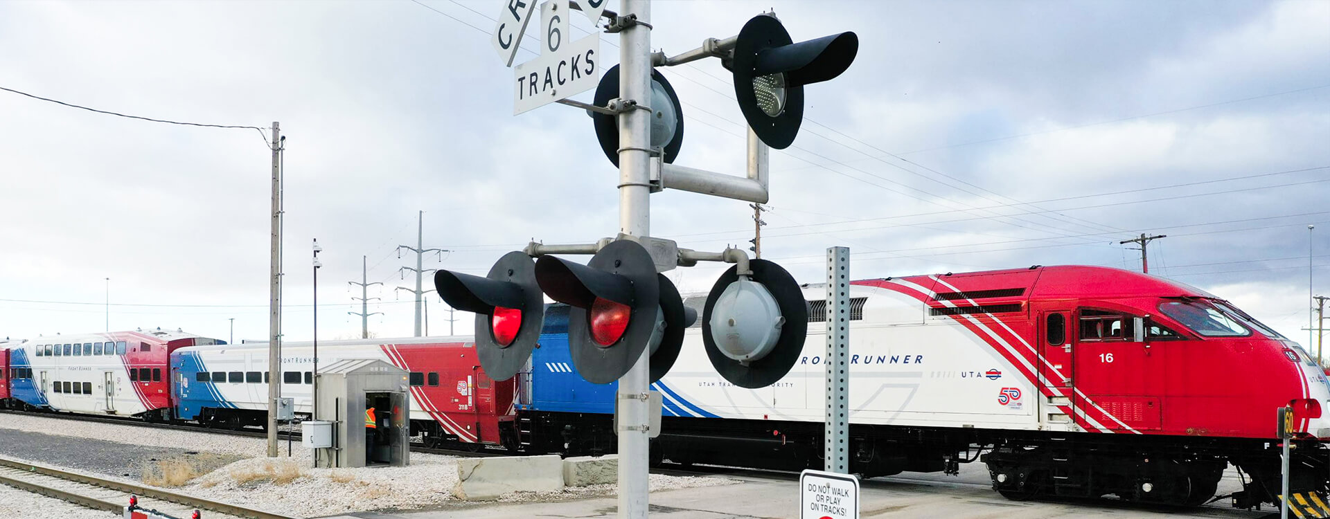 Utah Transit Authority (UTA) awards and implements TDX on its FrontRunner North commuter rail line. Since this first implementation, TDX has been integrated and implemented on all UTA's commuter and light rail systems.